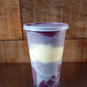 Vitaminas de açaí com leite em pó e leite condensado 770ml